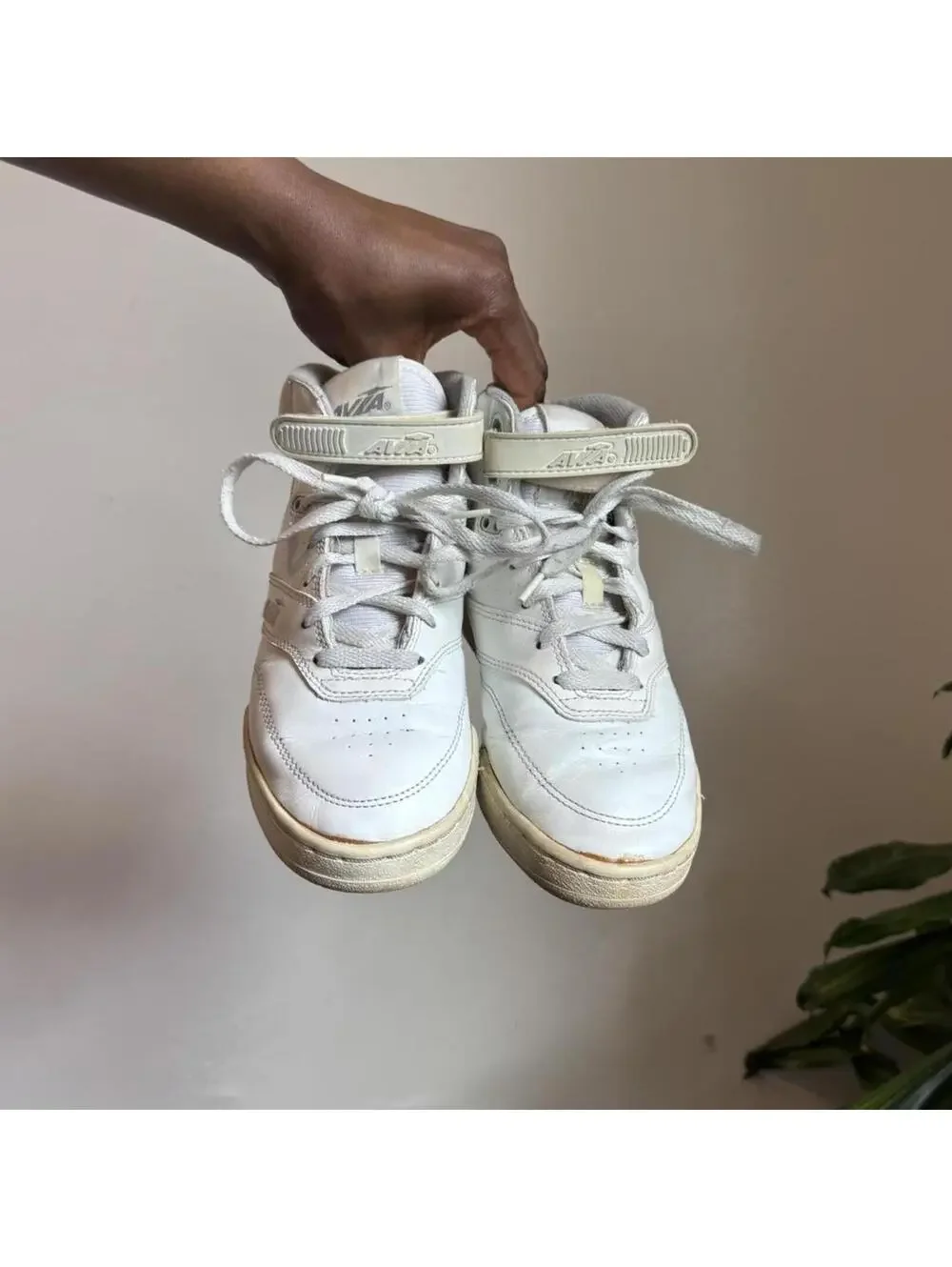 Vintage 90s Avia Cantilever High-Tops Retro White Leather‎ Sneakers size 7